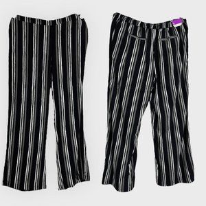 Merona Womens Pants. High Rise Wide Leg Pants Black White Striped
